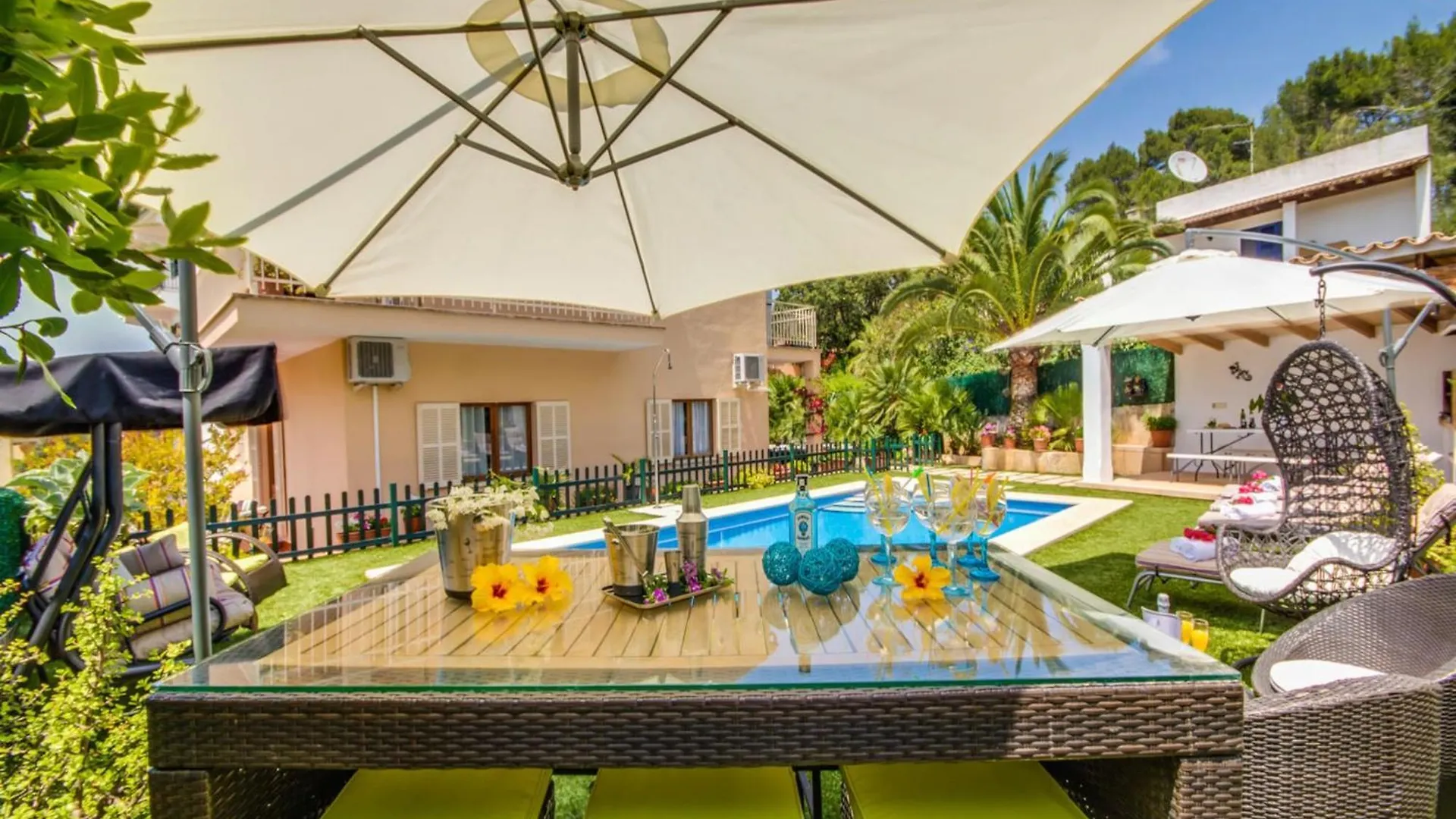Villa For 9 Guests In Alcudia Spanje
